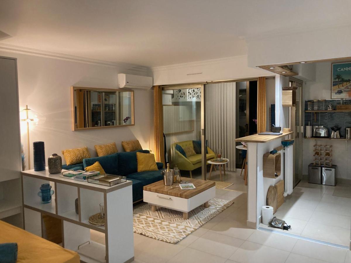 Appartement De Standing Le Velvet Bay Climatise En Bord De Mer Antibes Exterior photo