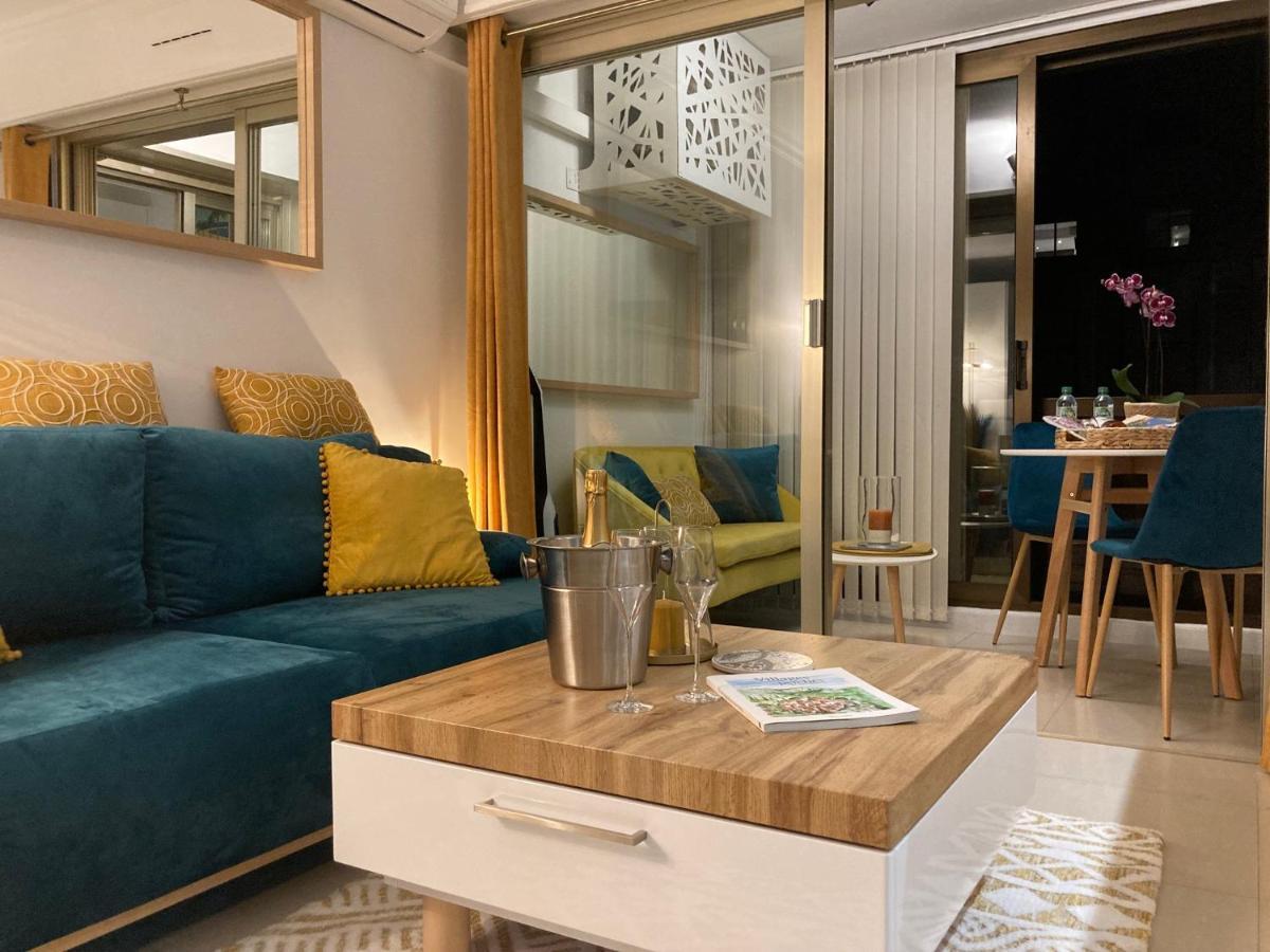 Appartement De Standing Le Velvet Bay Climatise En Bord De Mer Antibes Exterior photo