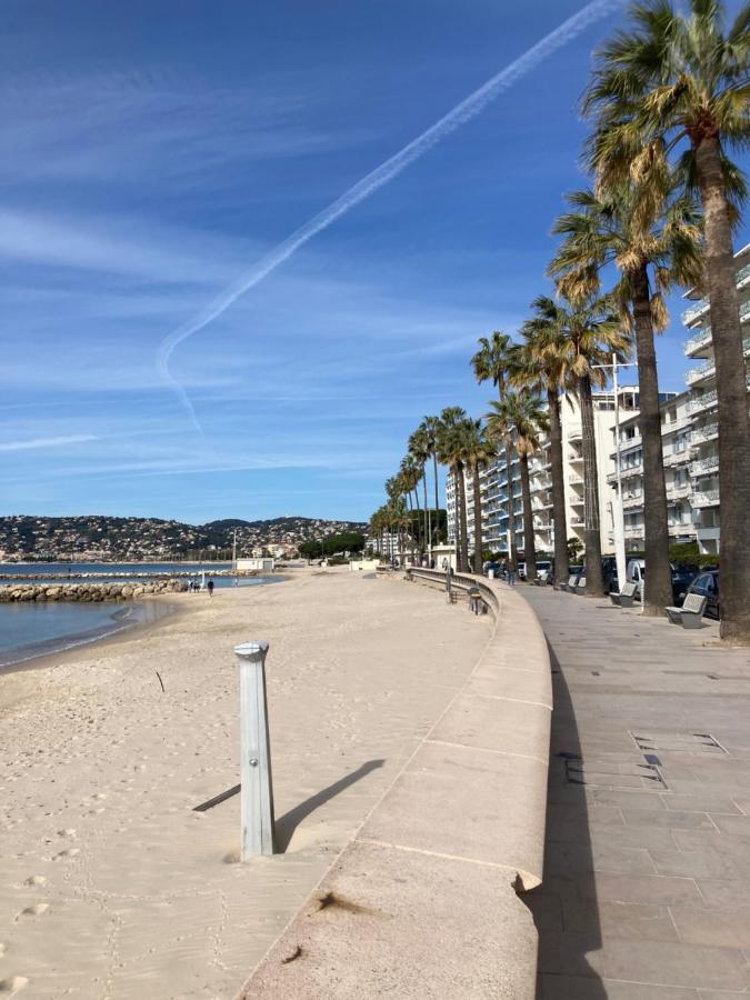 Appartement De Standing Le Velvet Bay Climatise En Bord De Mer Antibes Exterior photo